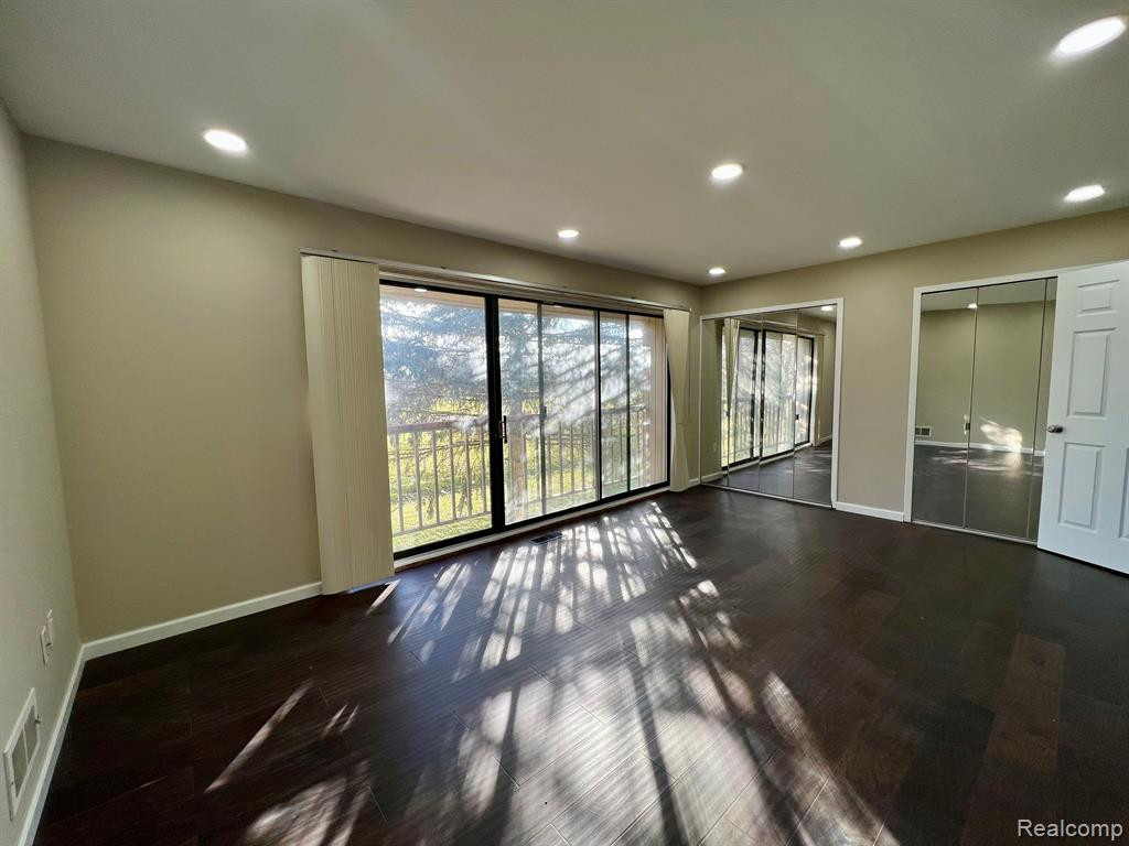 759 OAK BROOK RIDGE Drive, Rochester Hills, MI 48307 — Photo 17
