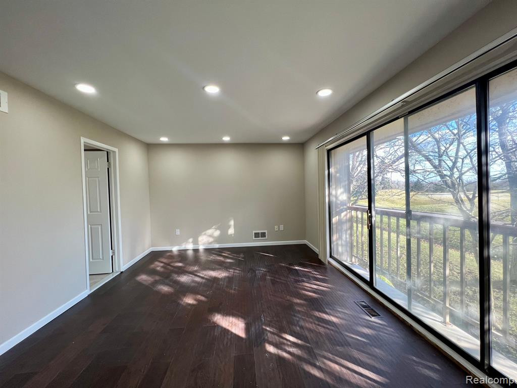 759 OAK BROOK RIDGE Drive, Rochester Hills, MI 48307 — Photo 18
