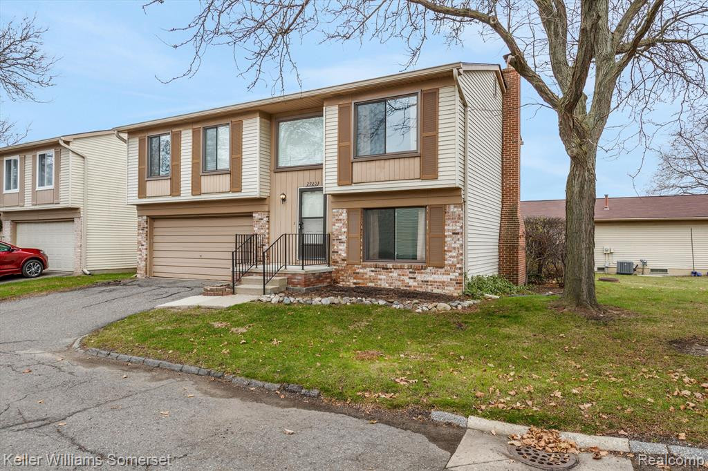 2920 ROUNDTREE Drive, #233, Troy, MI 48083 — Photo 4