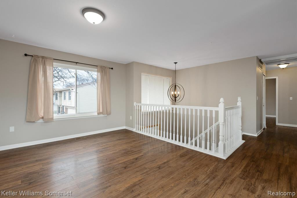 2920 ROUNDTREE Drive, #233, Troy, MI 48083 — Photo 6