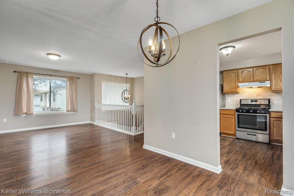 2920 ROUNDTREE Drive, #233, Troy, MI 48083 — Photo 15