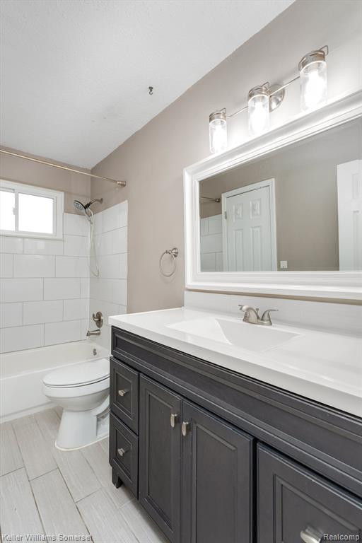 2920 ROUNDTREE Drive, #233, Troy, MI 48083 — Photo 24