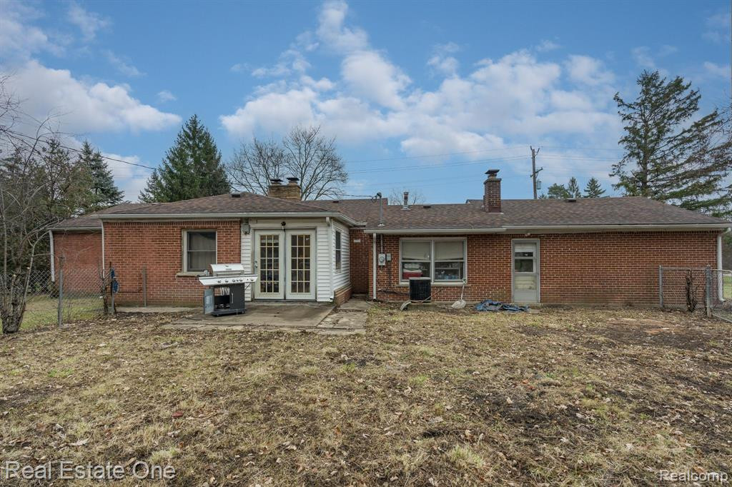 4165 Crooks Road, Troy, MI 48098 — Photo 3