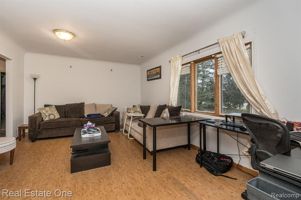4165 Crooks Road, Troy, MI 48098 — Photo 15