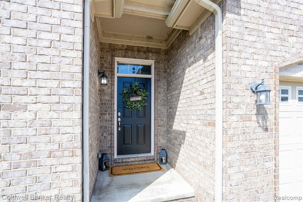 2349 PALMETTO, Commerce Twp, MI 48382 — Photo 3