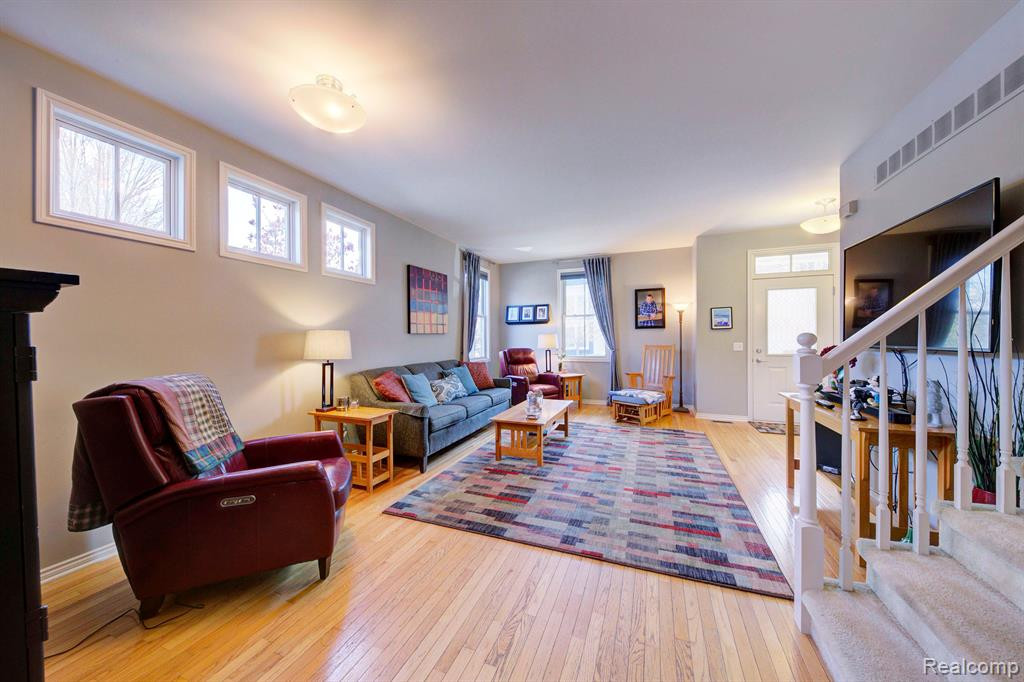 418 Patriot Street, Canton, MI 48188 — Photo 9