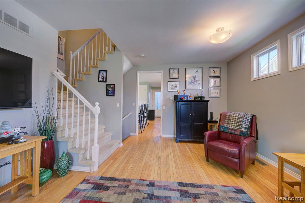418 Patriot Street, Canton, MI 48188 — Photo 10