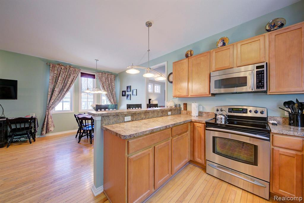 418 Patriot Street, Canton, MI 48188 — Photo 12
