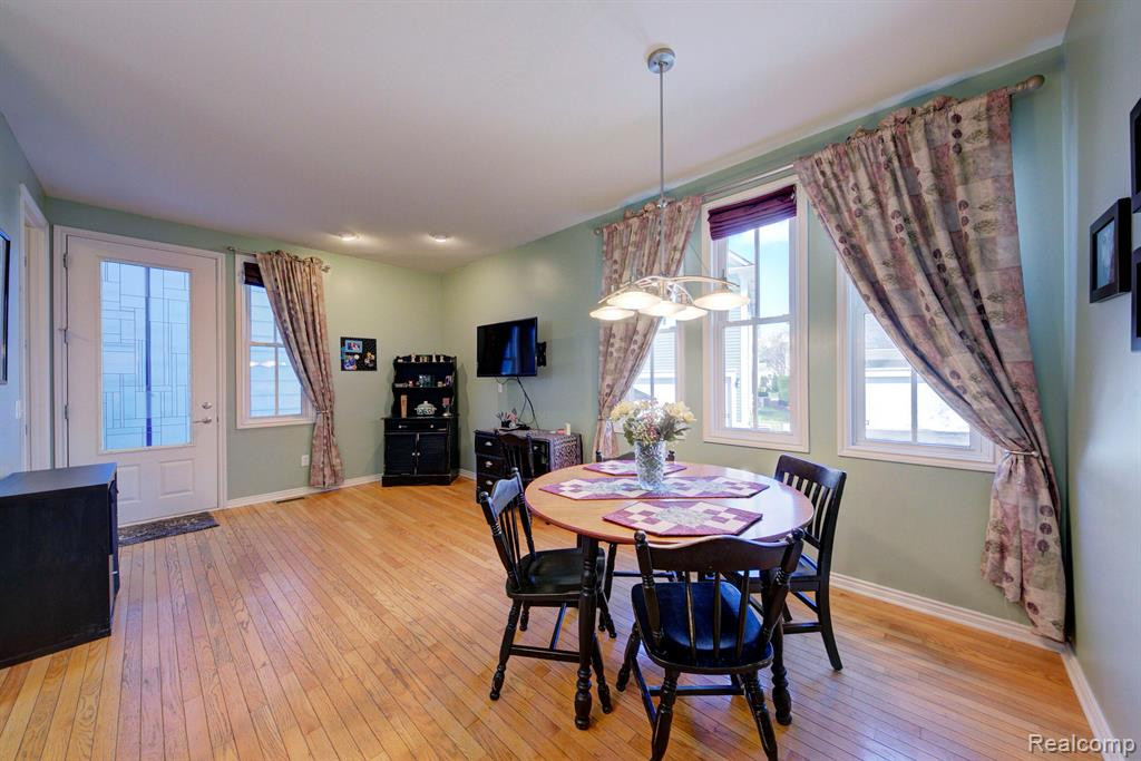 418 Patriot Street, Canton, MI 48188 — Photo 16