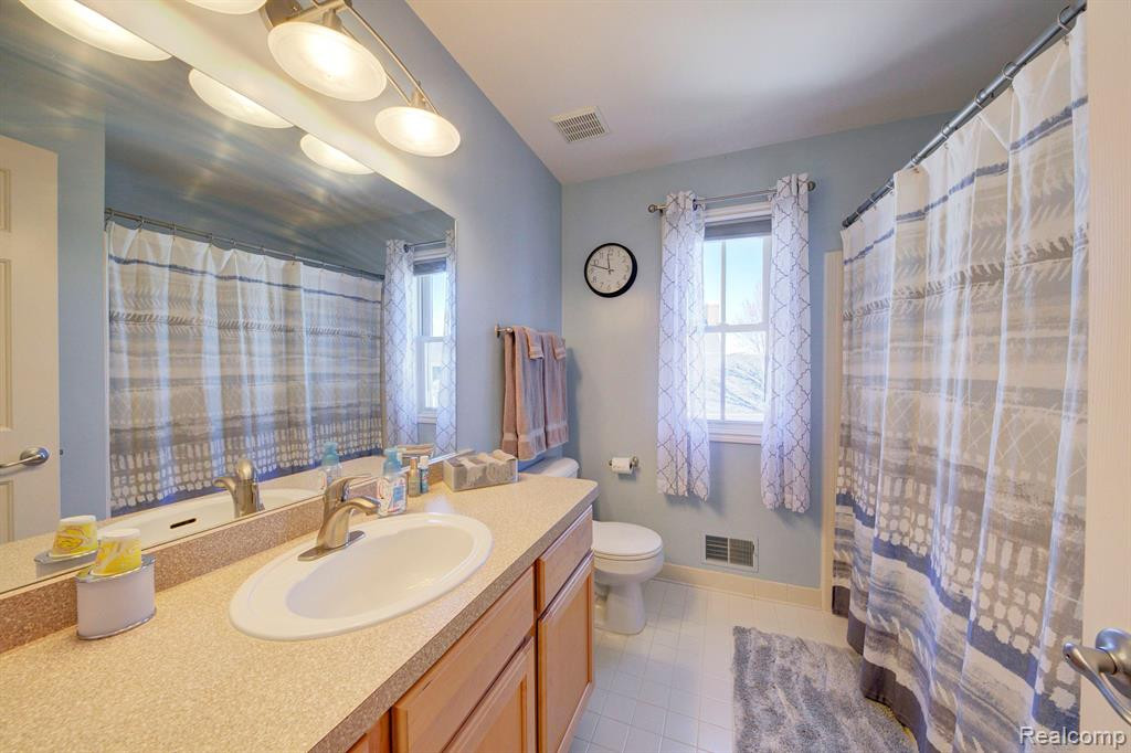 418 Patriot Street, Canton, MI 48188 — Photo 37