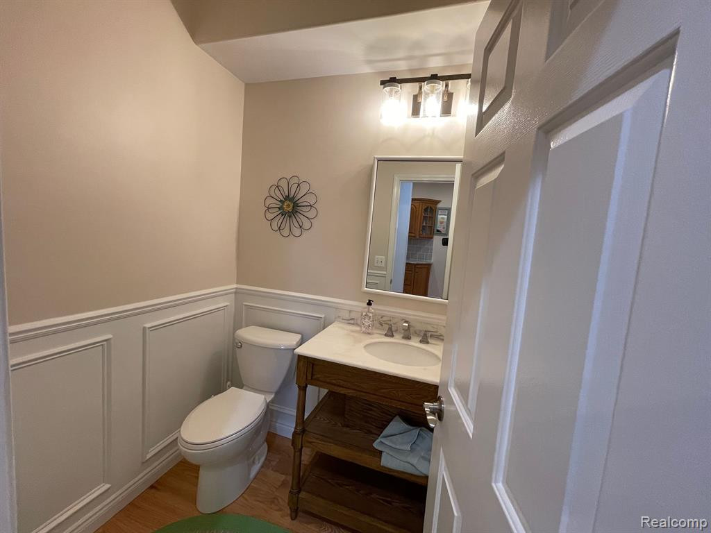 7476 TARA, Goodrich Vlg, MI — Photo 4