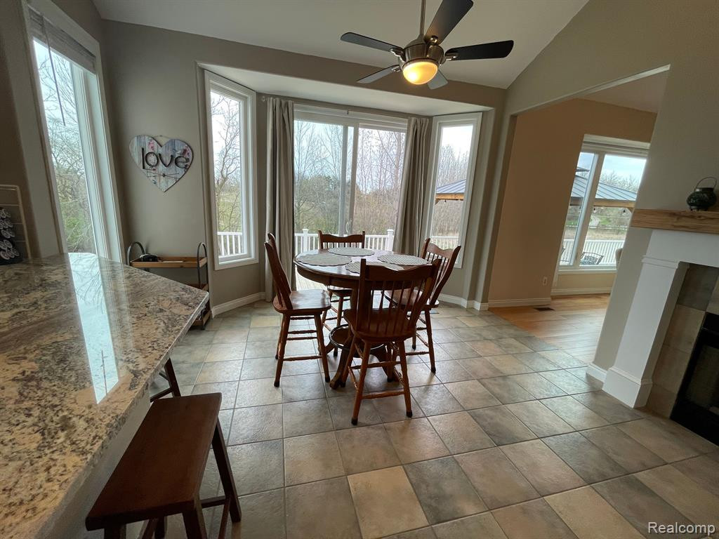 7476 TARA, Goodrich Vlg, MI — Photo 5