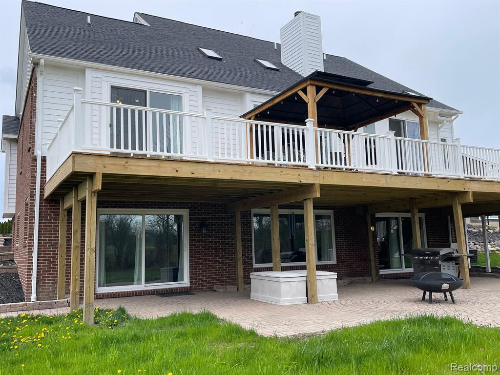 7476 TARA, Goodrich Vlg, MI — Photo 36