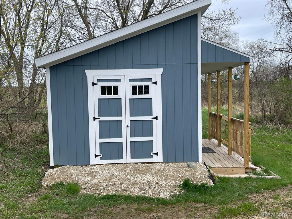 7476 TARA, Goodrich Vlg, MI — Photo 42