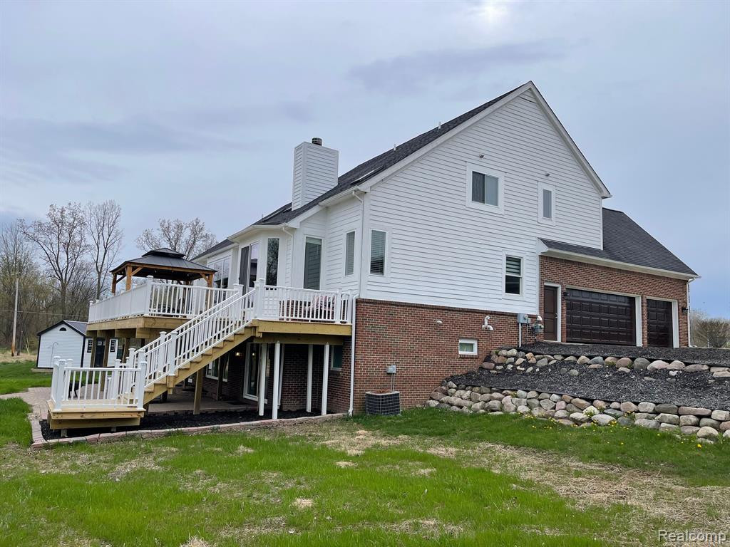 7476 TARA, Goodrich Vlg, MI — Photo 44
