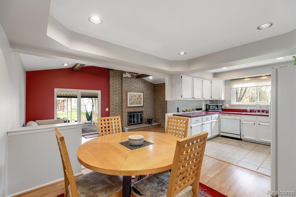 44286 POSTMILL Court, Canton, MI 48187 — Photo 5