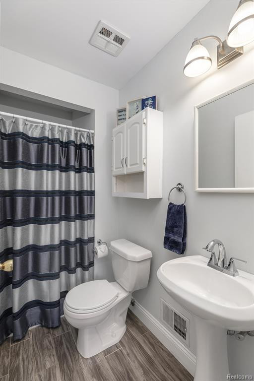 44286 POSTMILL Court, Canton, MI 48187 — Photo 18