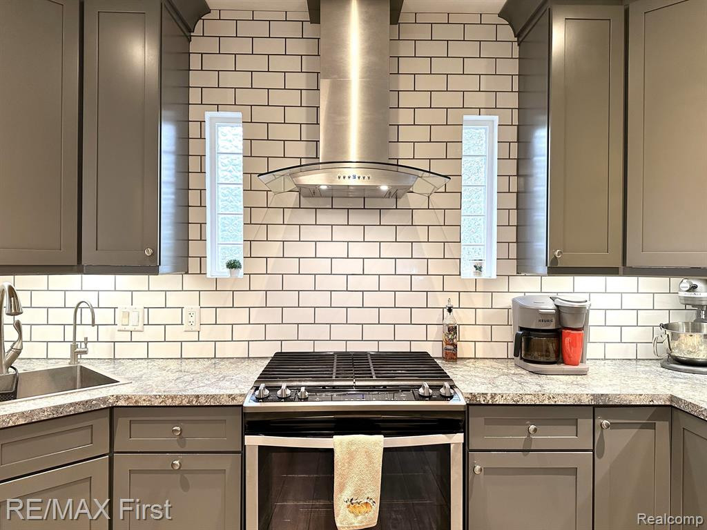 4810 N MILFORD Road, Highland, MI — Photo 8