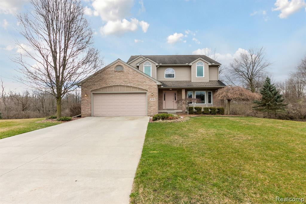 705 COVENTRY, Saline, MI 48176 — front exterior