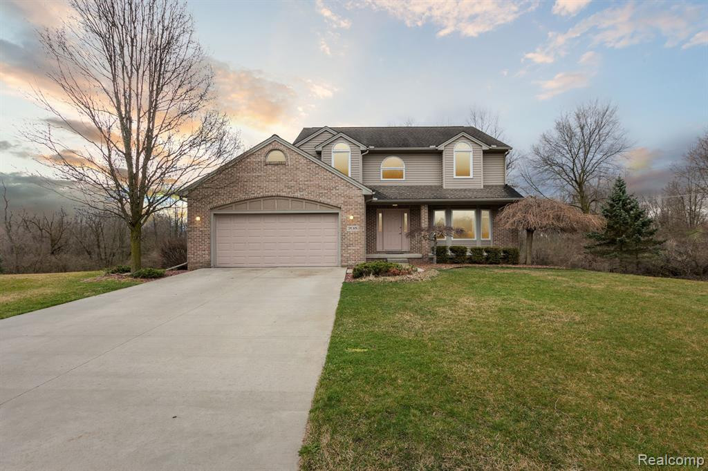 705 COVENTRY, Saline, MI 48176 — Photo 2