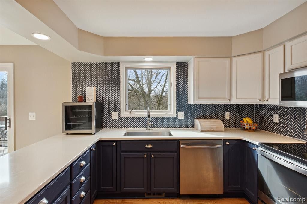 705 COVENTRY, Saline, MI 48176 — Photo 12