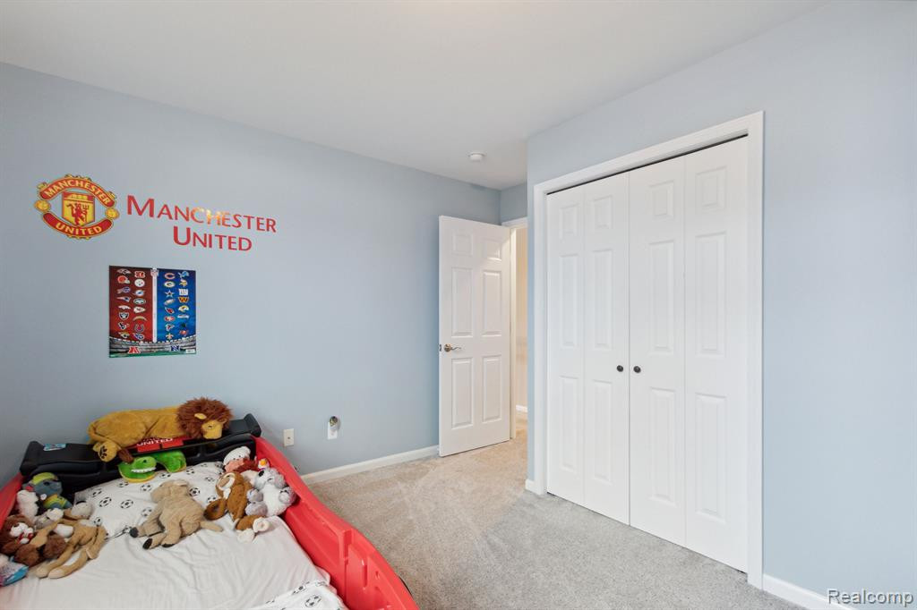 705 COVENTRY, Saline, MI 48176 — Photo 36