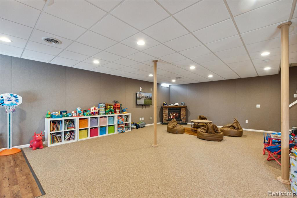 705 COVENTRY, Saline, MI 48176 — Photo 45