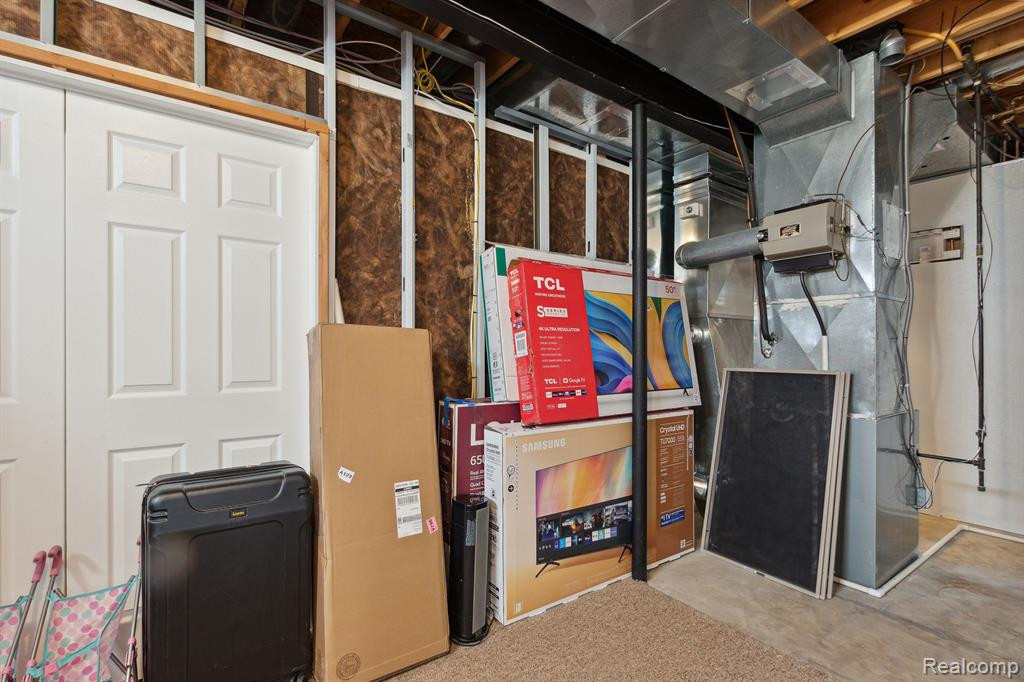 705 COVENTRY, Saline, MI 48176 — Photo 53