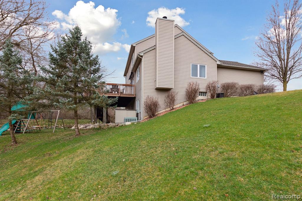 705 COVENTRY, Saline, MI 48176 — Photo 60