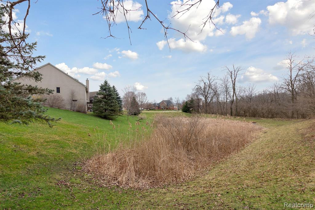 705 COVENTRY, Saline, MI 48176 — Photo 63