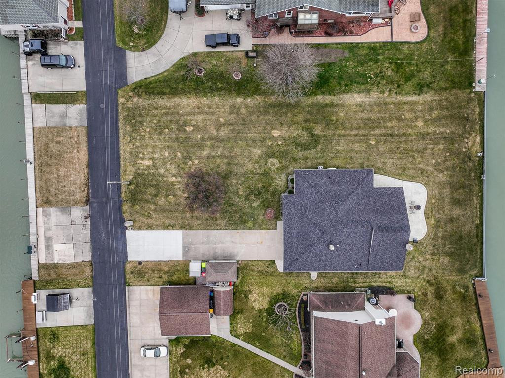 45482 PRIVATE SHORE Drive, Chesterfield, MI 48047 — Photo 29