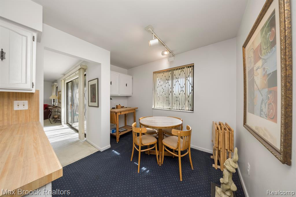 42160 WOODWARD Avenue, 8, Bloomfield Hills, MI 48304 — Photo 12