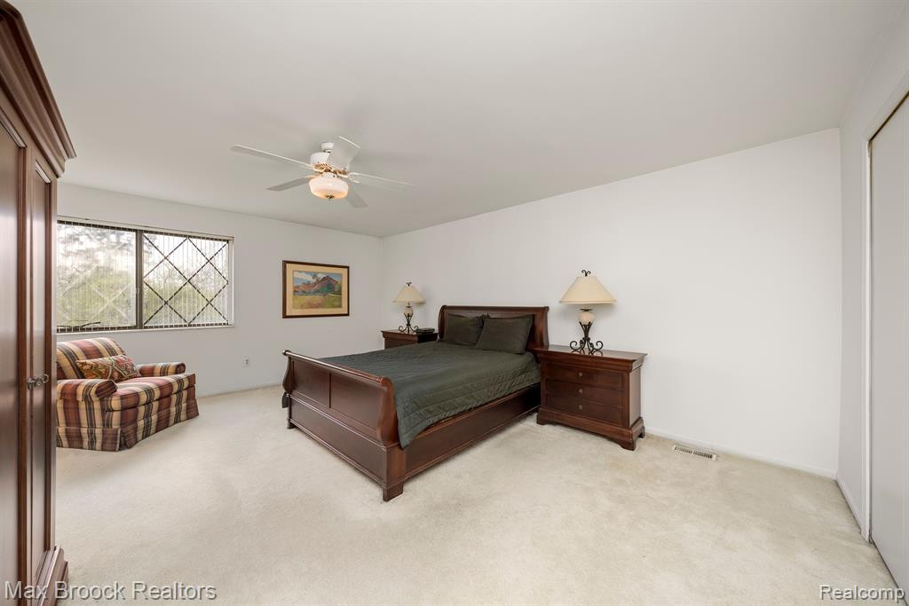 42160 WOODWARD Avenue, 8, Bloomfield Hills, MI 48304 — Photo 18