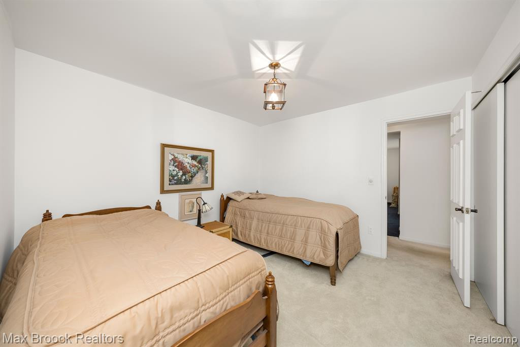 42160 WOODWARD Avenue, 8, Bloomfield Hills, MI 48304 — Photo 21