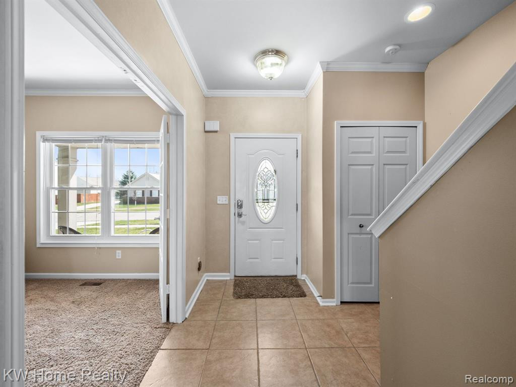 421 SWEET BRIAR Ridge, Linden, MI 48451 — Photo 4