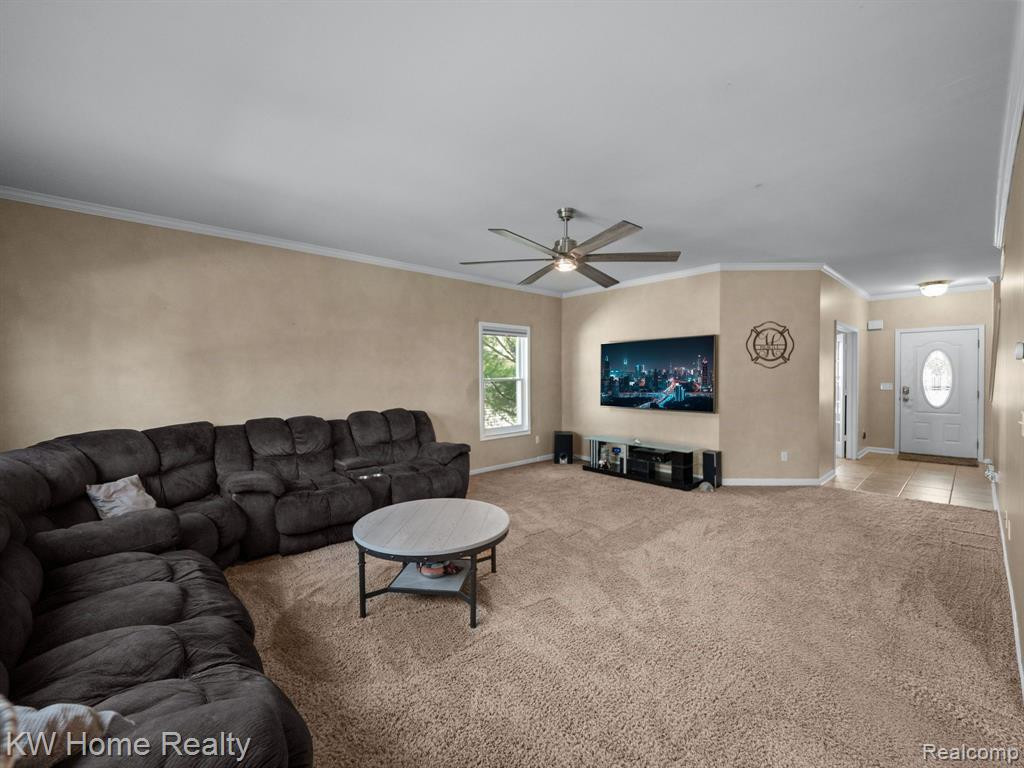 421 SWEET BRIAR Ridge, Linden, MI 48451 — Photo 7