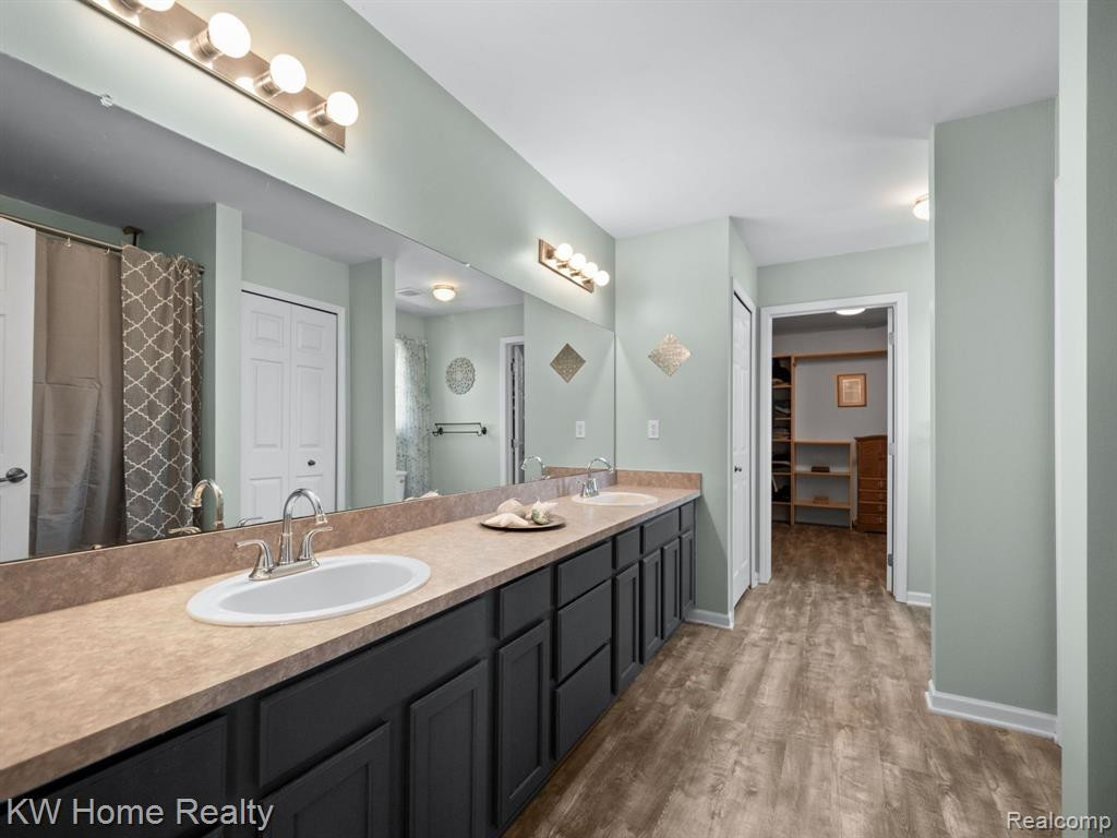 421 SWEET BRIAR Ridge, Linden, MI 48451 — Photo 19