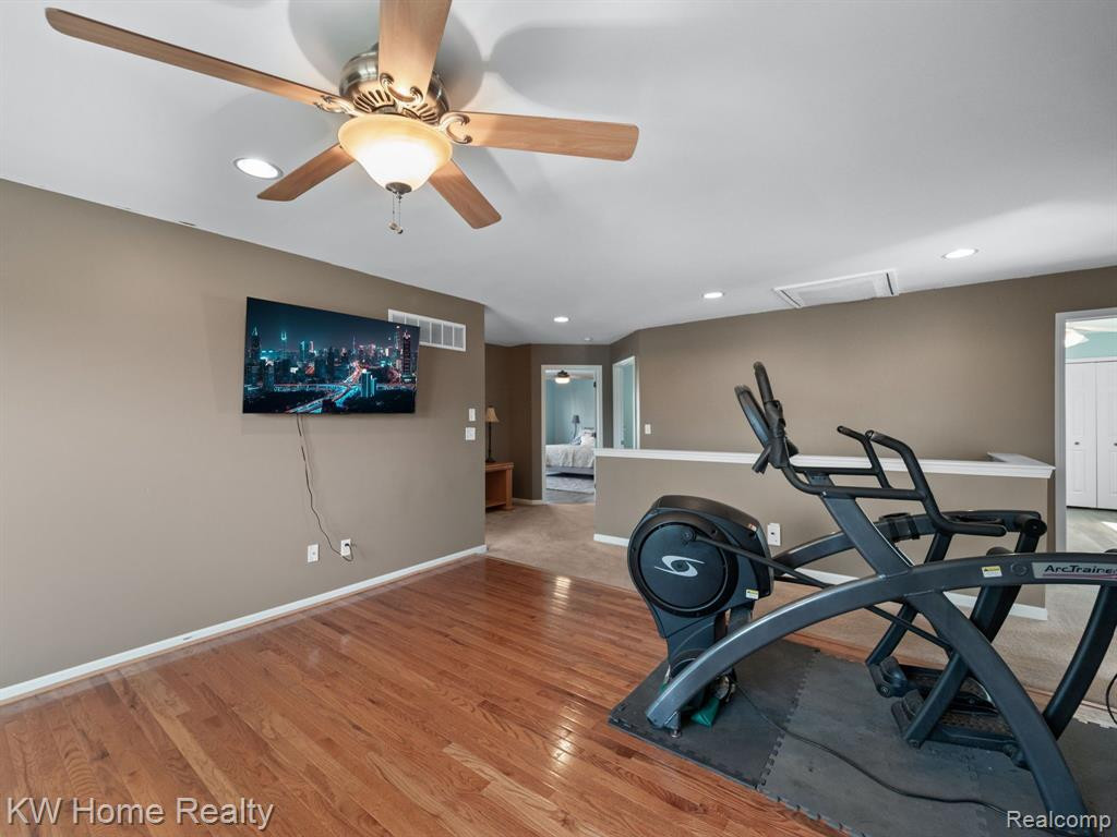 421 SWEET BRIAR Ridge, Linden, MI 48451 — Photo 23
