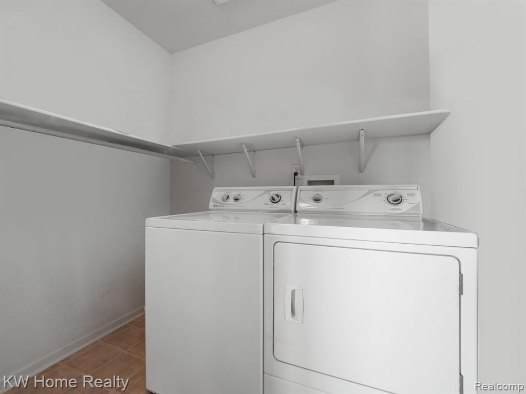 421 SWEET BRIAR Ridge, Linden, MI 48451 — Photo 24