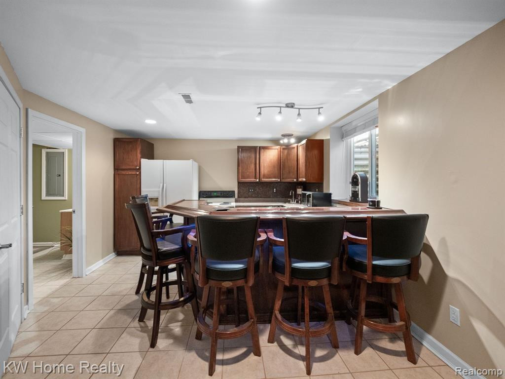 421 SWEET BRIAR Ridge, Linden, MI 48451 — Photo 31