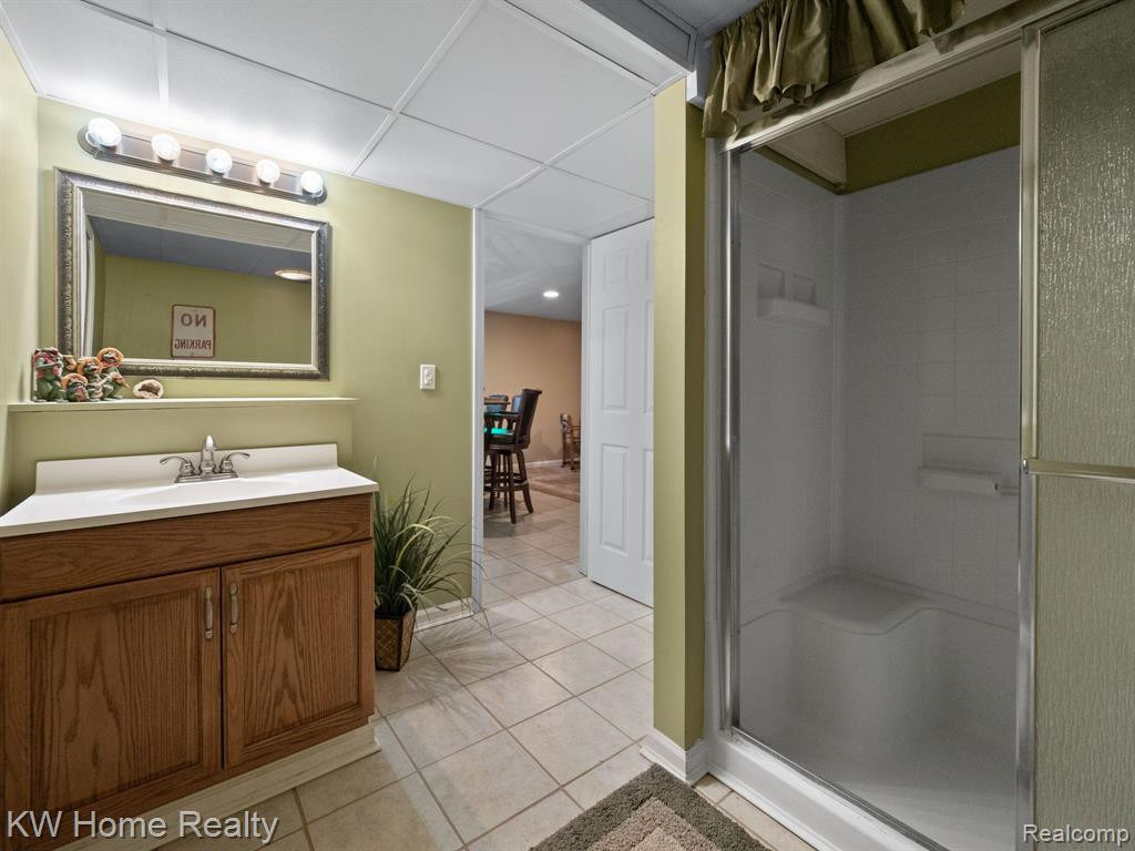 421 SWEET BRIAR Ridge, Linden, MI 48451 — Photo 32
