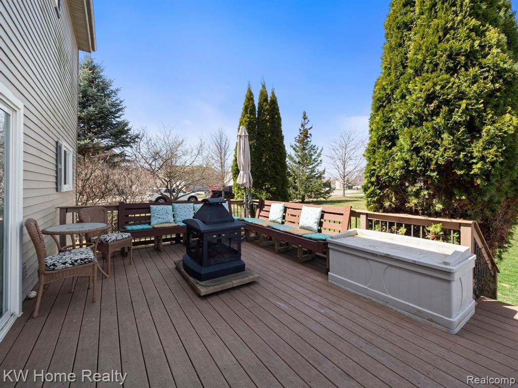 421 SWEET BRIAR Ridge, Linden, MI 48451 — Photo 33