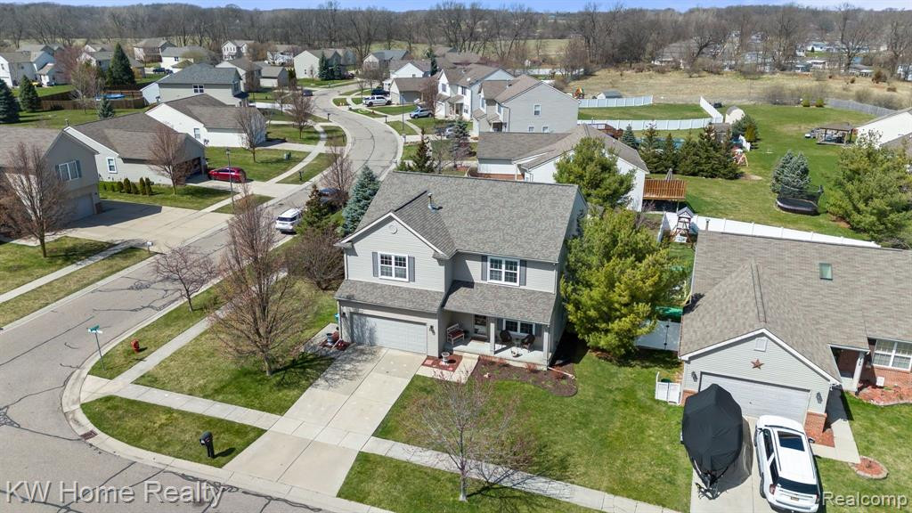 421 SWEET BRIAR Ridge, Linden, MI 48451 — Photo 38