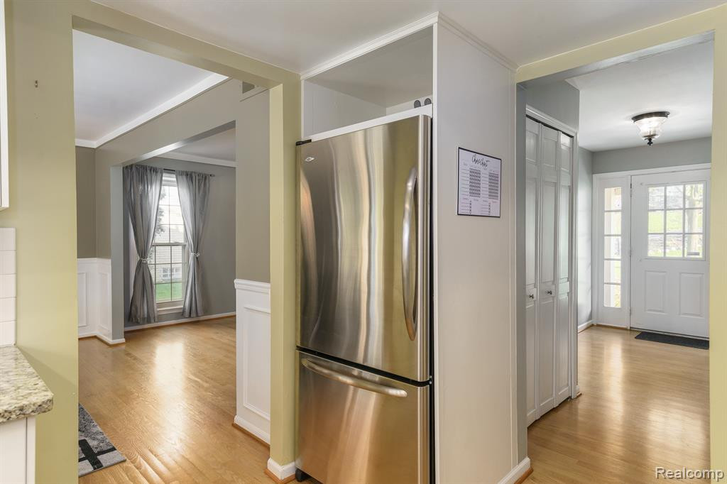 6073 GLEN EAGLES Drive, West Bloomfield, MI 48323 — Photo 12