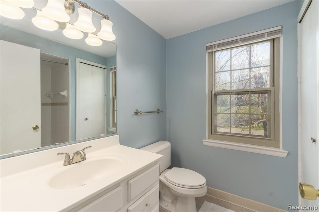 6073 GLEN EAGLES Drive, West Bloomfield, MI 48323 — Photo 20
