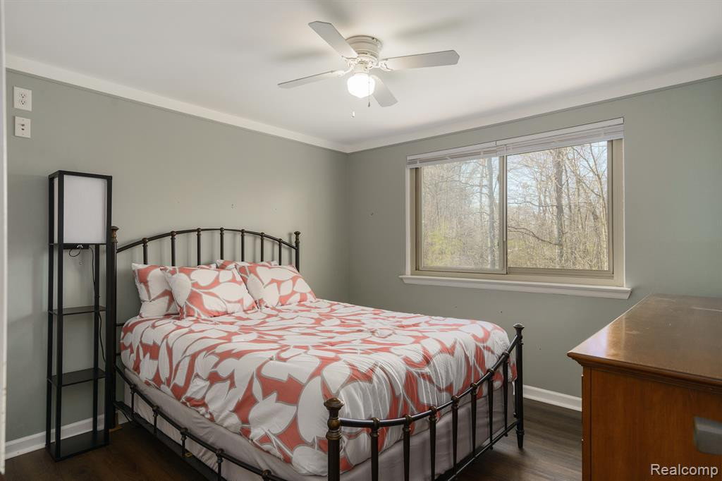 6073 GLEN EAGLES Drive, West Bloomfield, MI 48323 — Photo 26