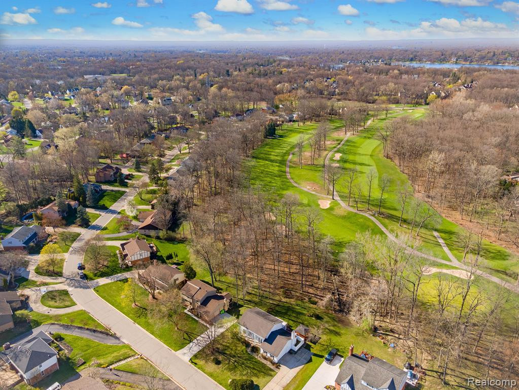 6073 GLEN EAGLES Drive, West Bloomfield, MI 48323 — Photo 37