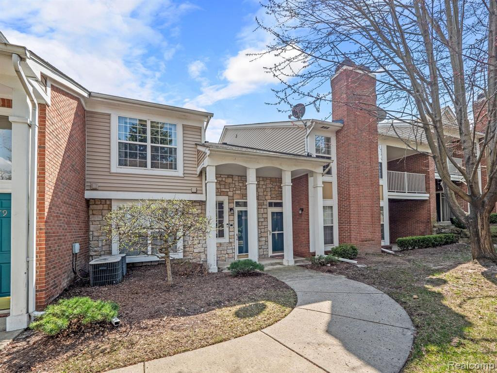 44975 MARIGOLD Drive, Sterling Heights, MI 48314 — front exterior