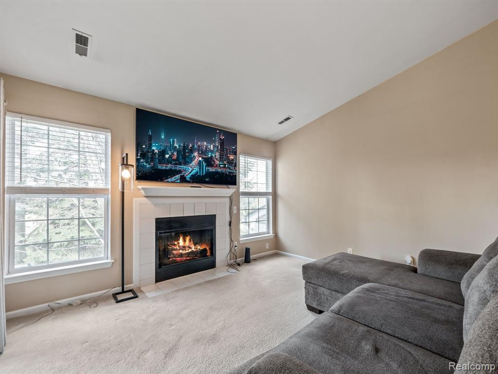 44975 MARIGOLD Drive, Sterling Heights, MI 48314 — Photo 3
