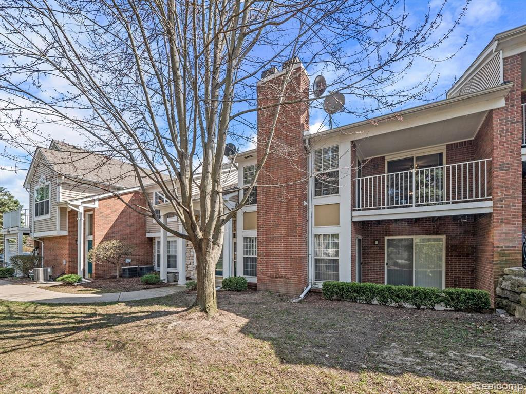 44975 MARIGOLD Drive, Sterling Heights, MI 48314 — Photo 8